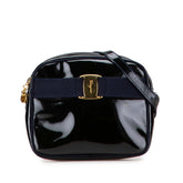 サルヴァトーレフェラガモ ヴァラ ショルダーバッグ ブラック ネイビー エナメル レザー レディース Salvatore Ferragamo 【中古】
